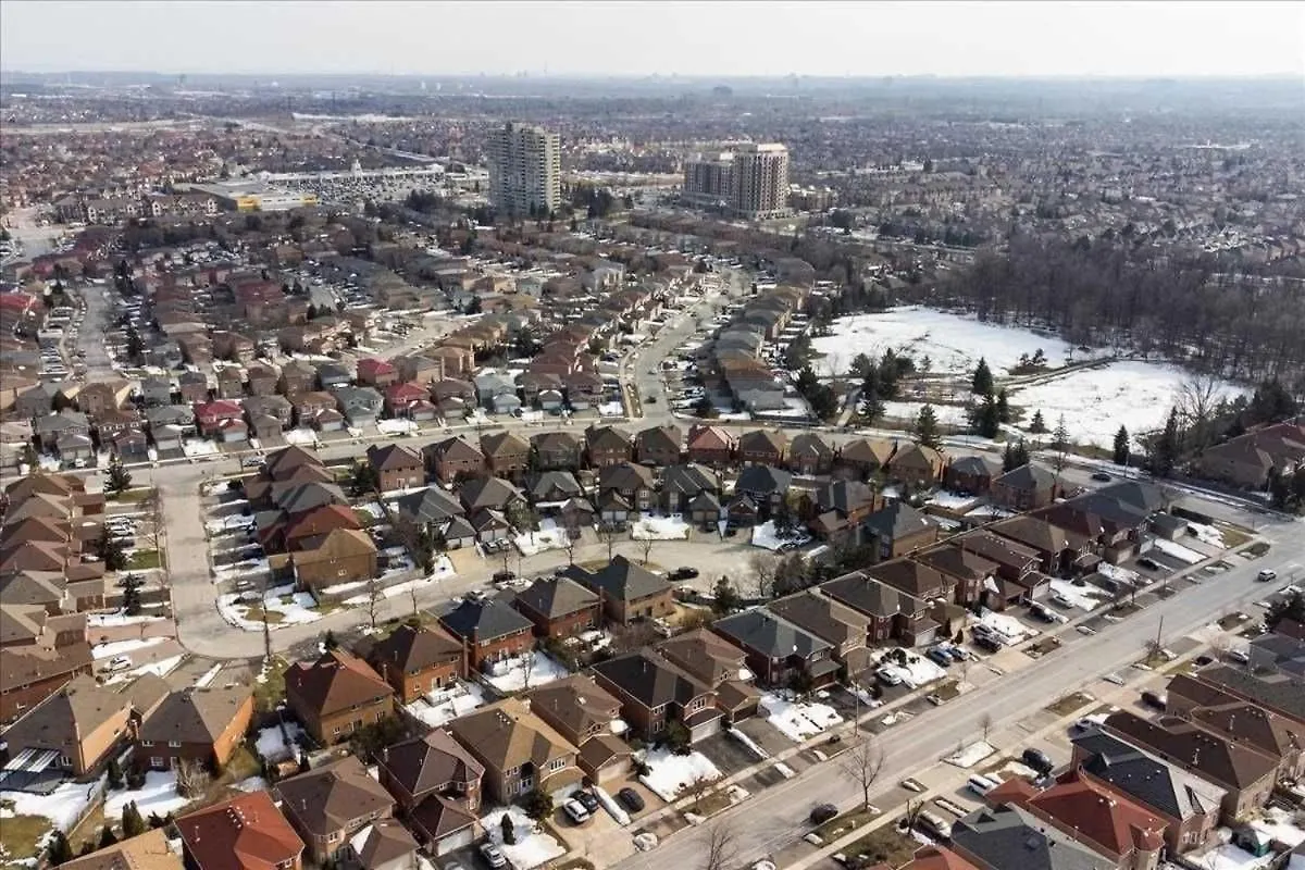 Apartment Home Away From Home Mississauga