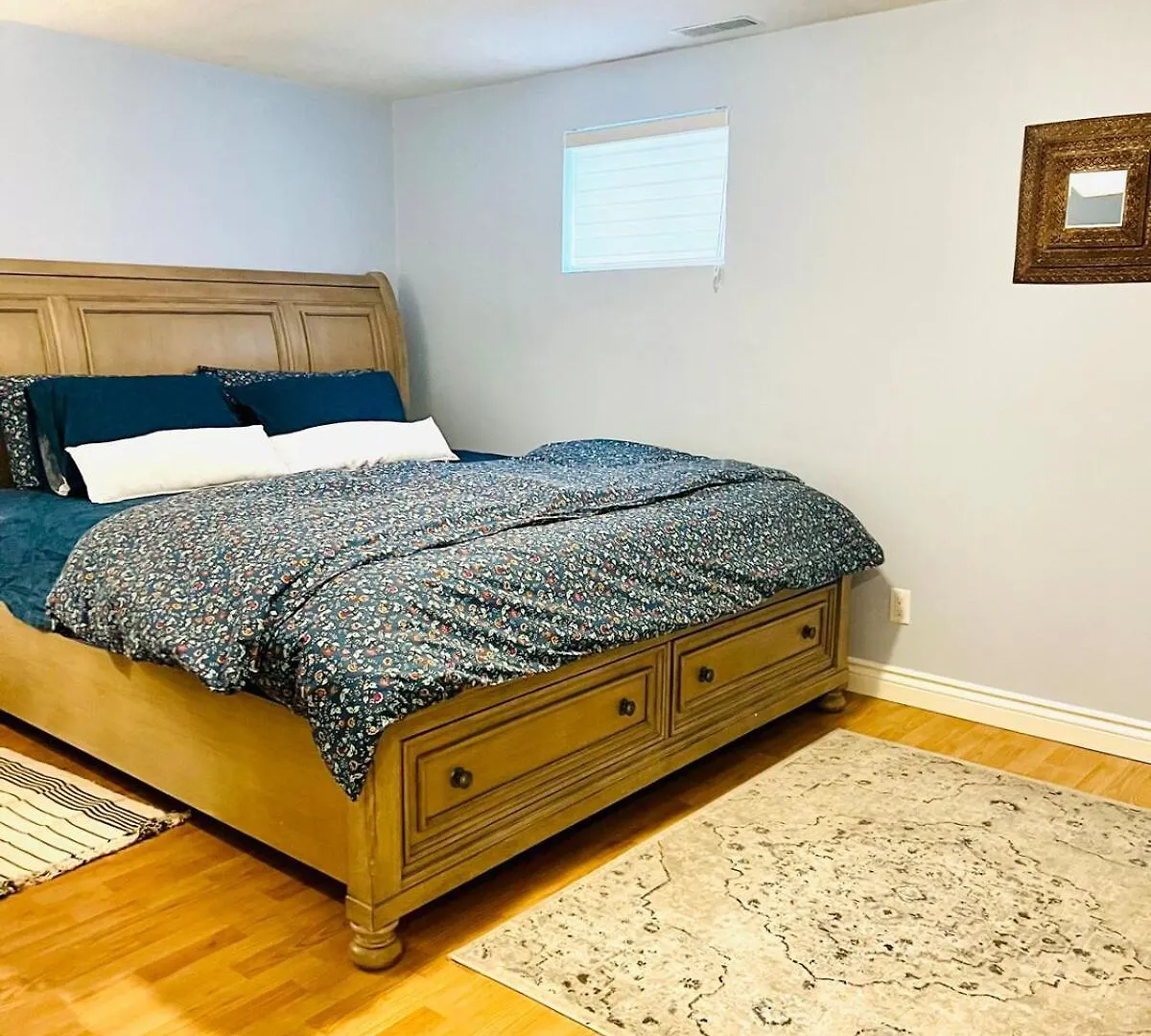 Home Away From Home Mississauga Apartment